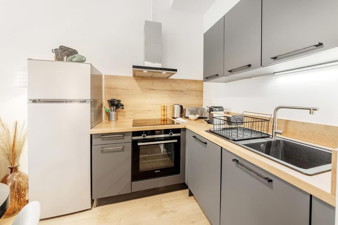 Le Saint Martin, Bel Appartement De Standing Rennes Exteriör bild